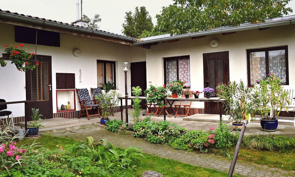 A+R Pension Plzeň Esterno foto